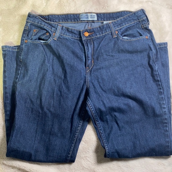 Levi’s Low Rise Bootcut Jeans - Picture 1 of 7